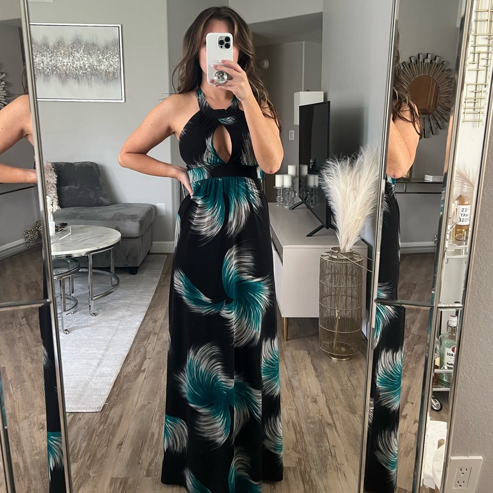Wet Seal Black & Green Cut Out Halter Top Maxi Dress Size XS